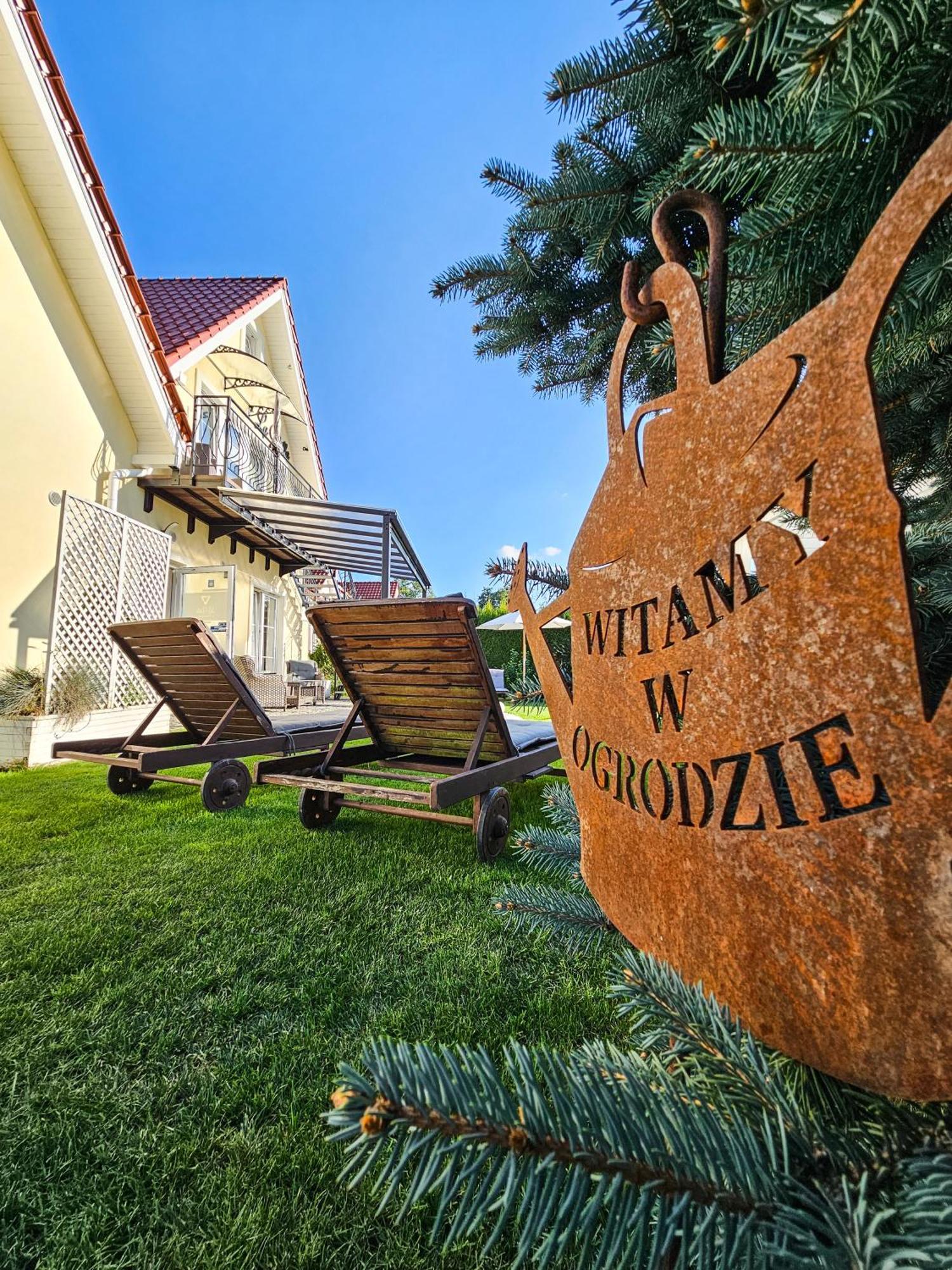 Apartamenty "La Villa" Z Klimatyzacja, Ogrodem, Parkingiem, Blisko Centrum Kudowa-Zdrój Eksteriør bilde